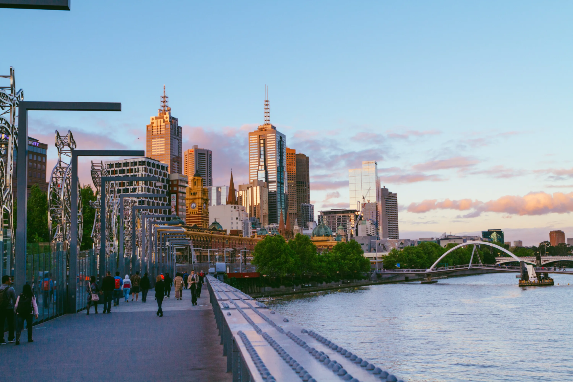 Experience Melbourne and Adelaide with a Scenic Bus Excursion